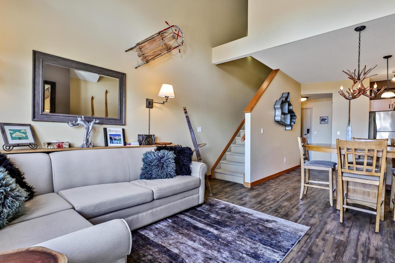 Spectacular Mountain View Corner Unit Pool Hot Tub Park Pass Apartman Canmore Kültér fotó