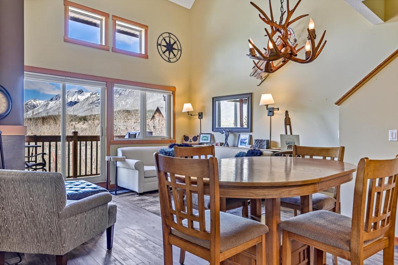 Spectacular Mountain View Corner Unit Pool Hot Tub Park Pass Apartman Canmore Kültér fotó