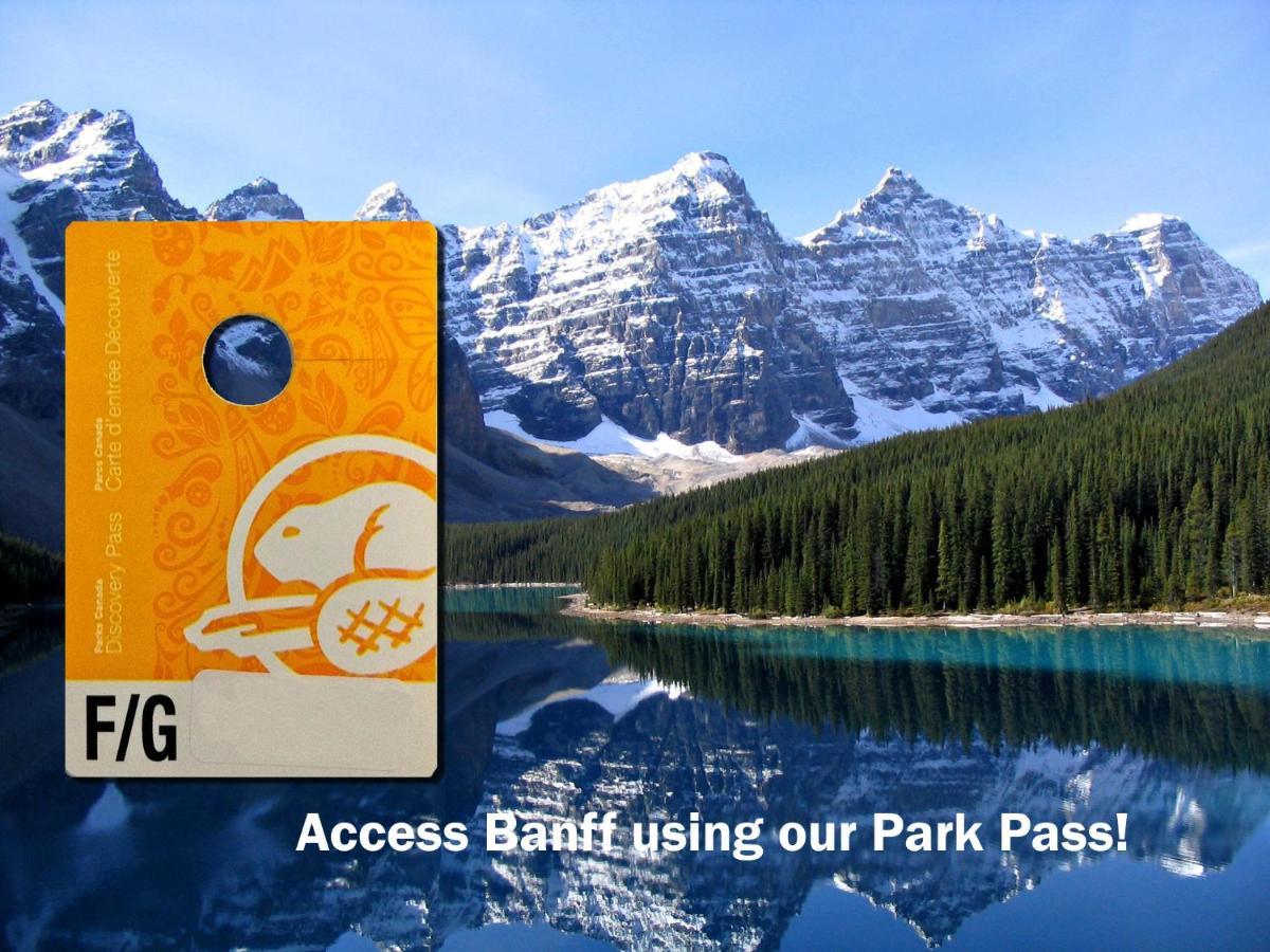 Spectacular Mountain View Corner Unit Pool Hot Tub Park Pass Apartman Canmore Kültér fotó