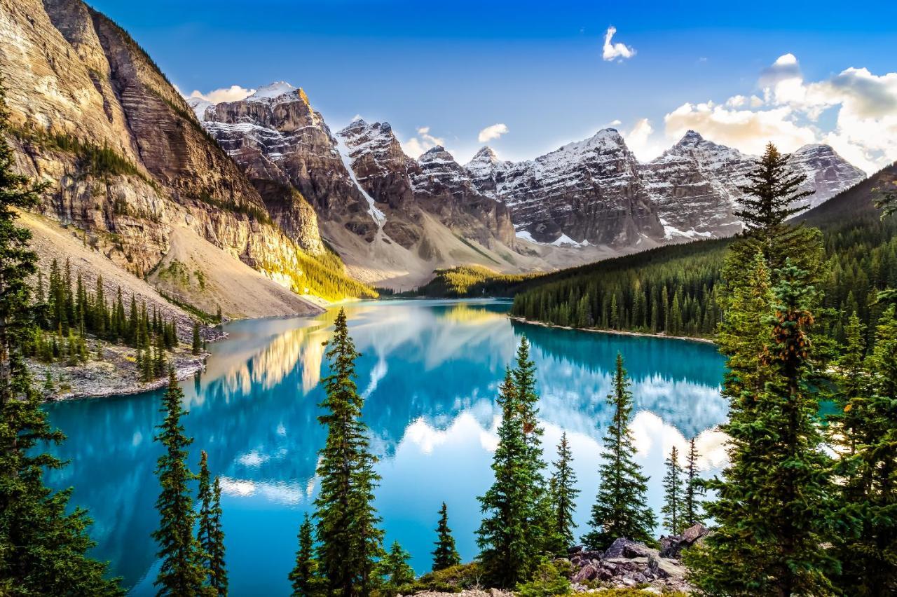 Spectacular Mountain View Corner Unit Pool Hot Tub Park Pass Apartman Canmore Kültér fotó